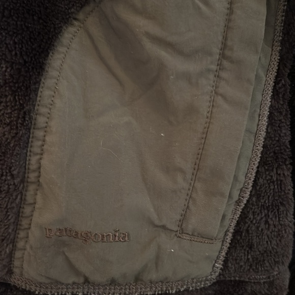 Unique vintage Reversible Patagonia cozy jacket
Xs but could pass for xl kids - Picture 4 of 5